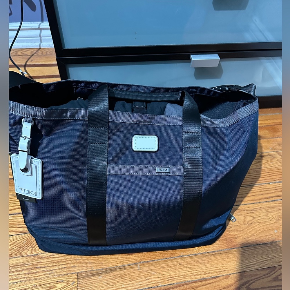 TUMI tote bag